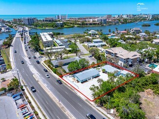 Plus de détails pour 1615 Stickney Point Rd, Sarasota, FL - Logement à vendre
