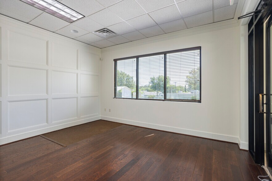 3700 W 7th St, Fort Worth, TX à louer - Photo de l’immeuble – Image 2 sur 15