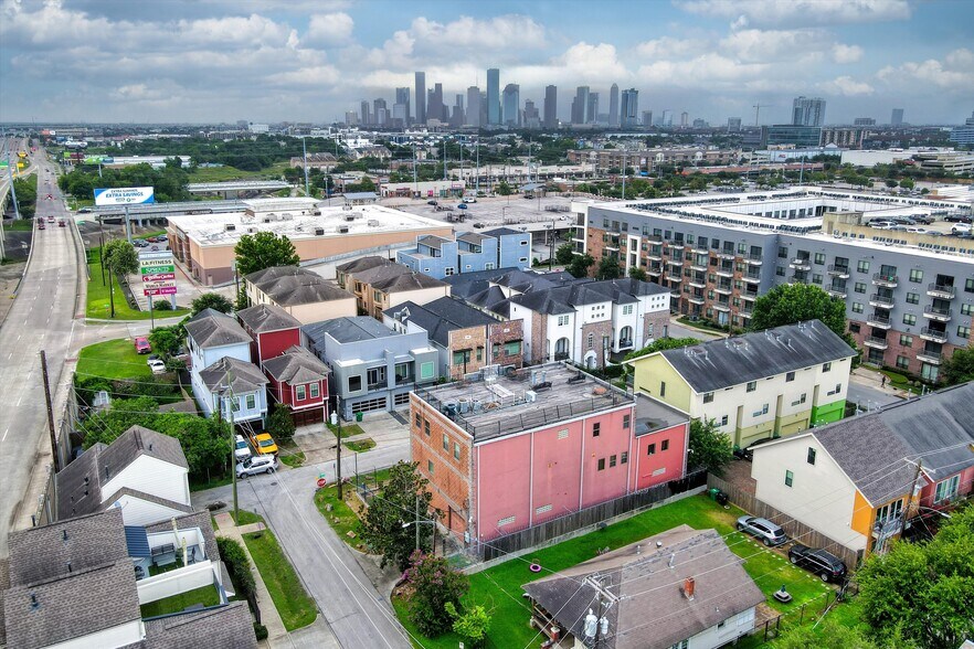 1607 Bonner St, Houston, TX à vendre - Photo de l’immeuble – Image 2 sur 56