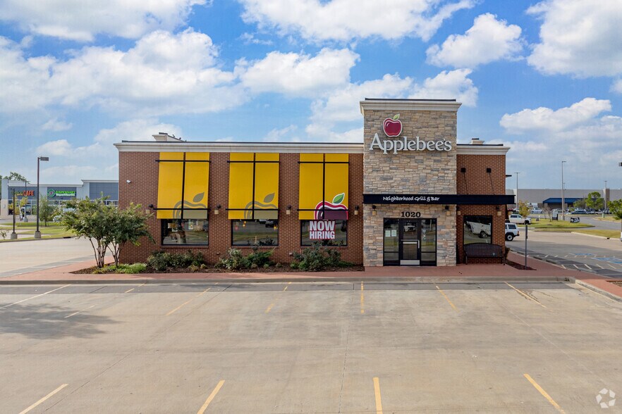 1020 E State Highway 152, Mustang, OK à louer - Photo de l’immeuble – Image 2 sur 3