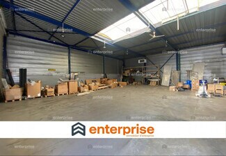 Plus de détails pour Local d'activités à louer