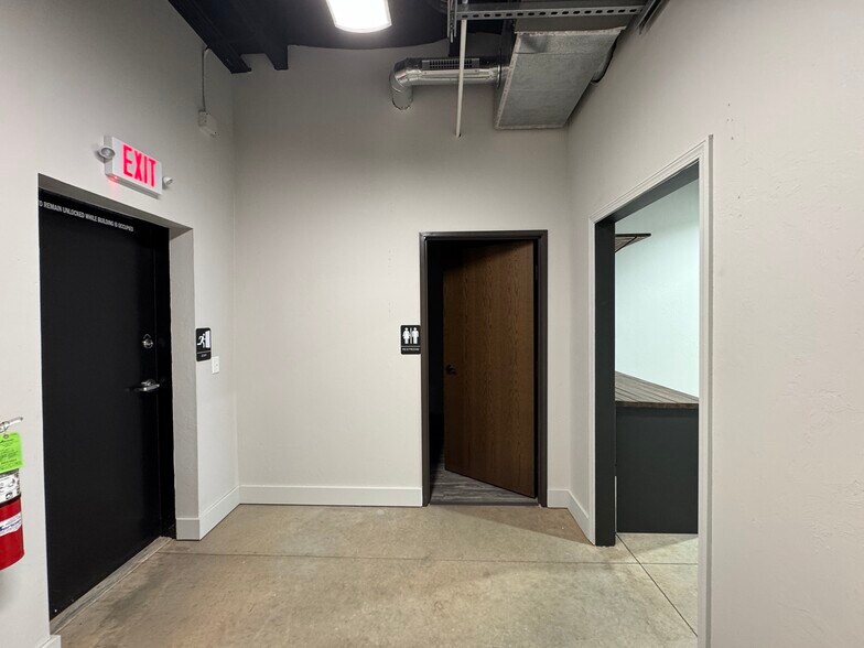 4309 S County Line Rd, Oklahoma City, OK à louer - Photo de l’immeuble – Image 2 sur 7