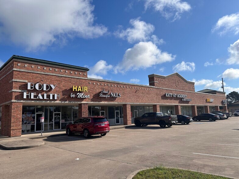 21040 Highland Knolls Dr, Katy, TX à louer - Photo de l’immeuble – Image 2 sur 6