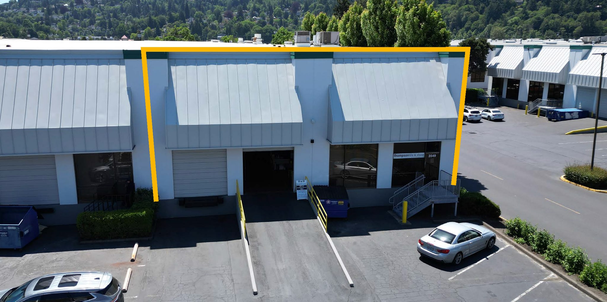 3571-3599 NW Yeon Ave, Portland, OR à louer Photo de l’immeuble– Image 1 sur 5