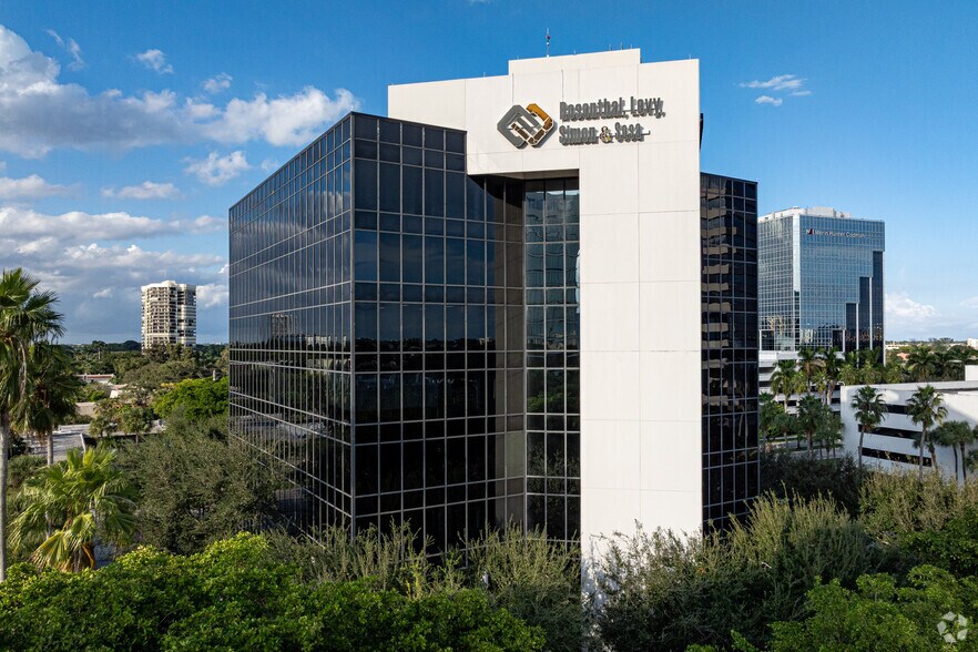 1401 Forum Way, West Palm Beach, FL à louer - Photo de l’immeuble – Image 1 sur 11