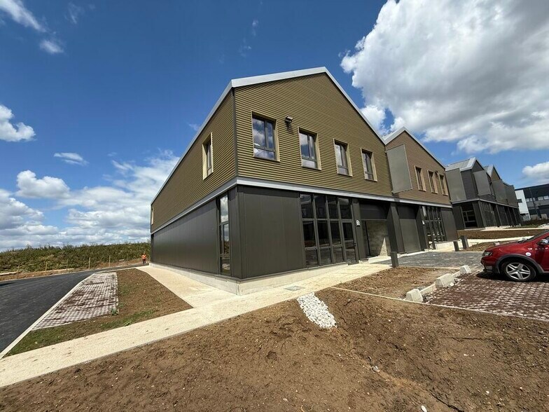 1 Rue René Dubos, Groslay à louer - Photo de l’immeuble – Image 2 sur 10