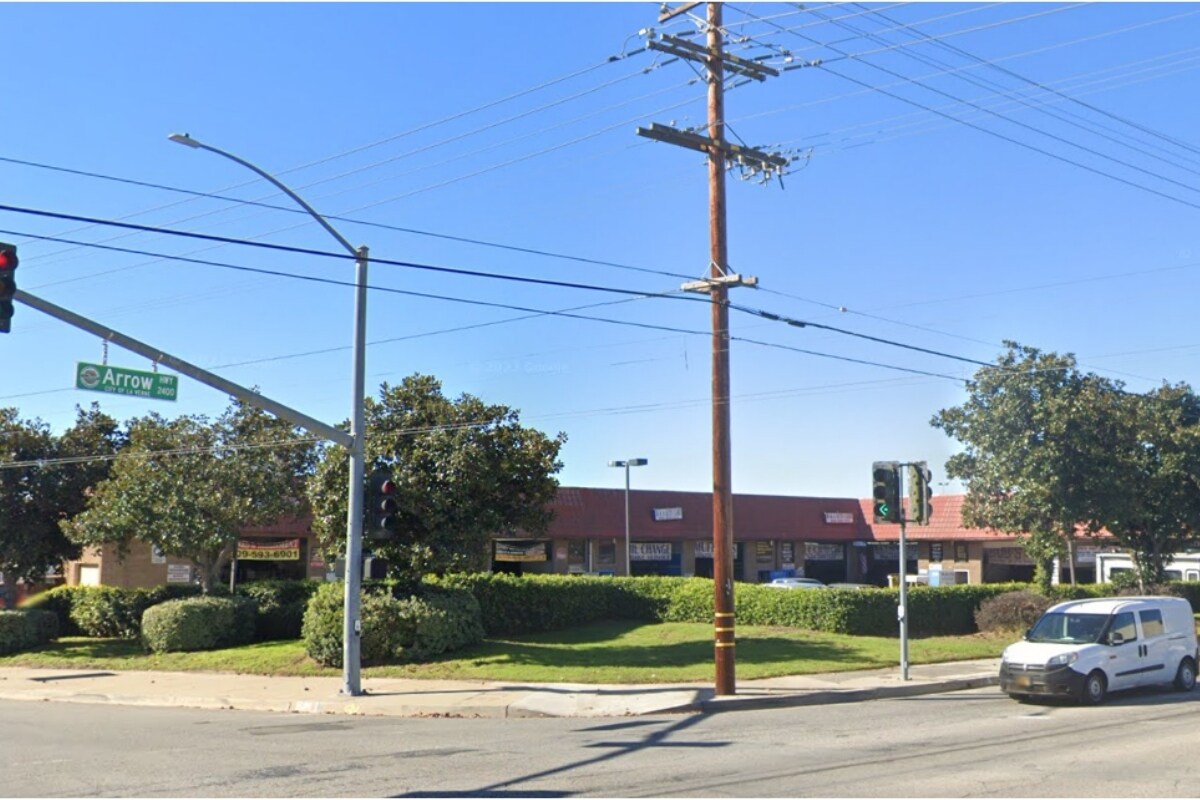 2478 Arrow Hwy, La Verne, CA à vendre Photo principale– Image 1 sur 7