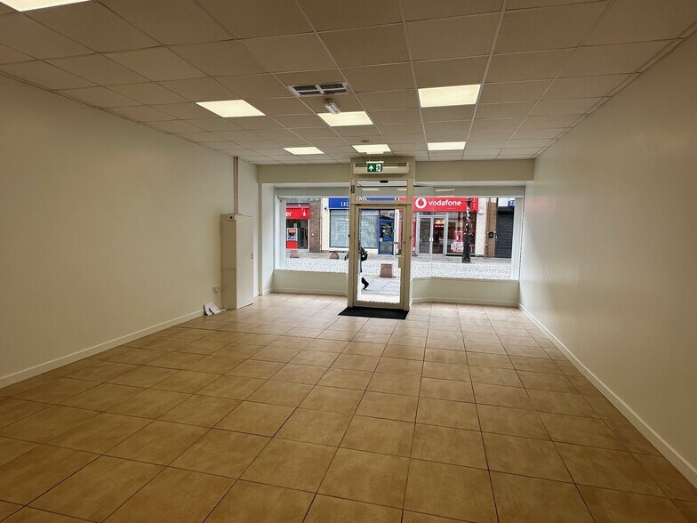 82 King St, Kilmarnock à louer - Photo de l’immeuble – Image 2 sur 10
