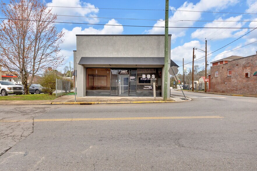 3907 Martin Luther King Jr Ave, Knoxville, TN à louer - Photo de l’immeuble – Image 1 sur 12