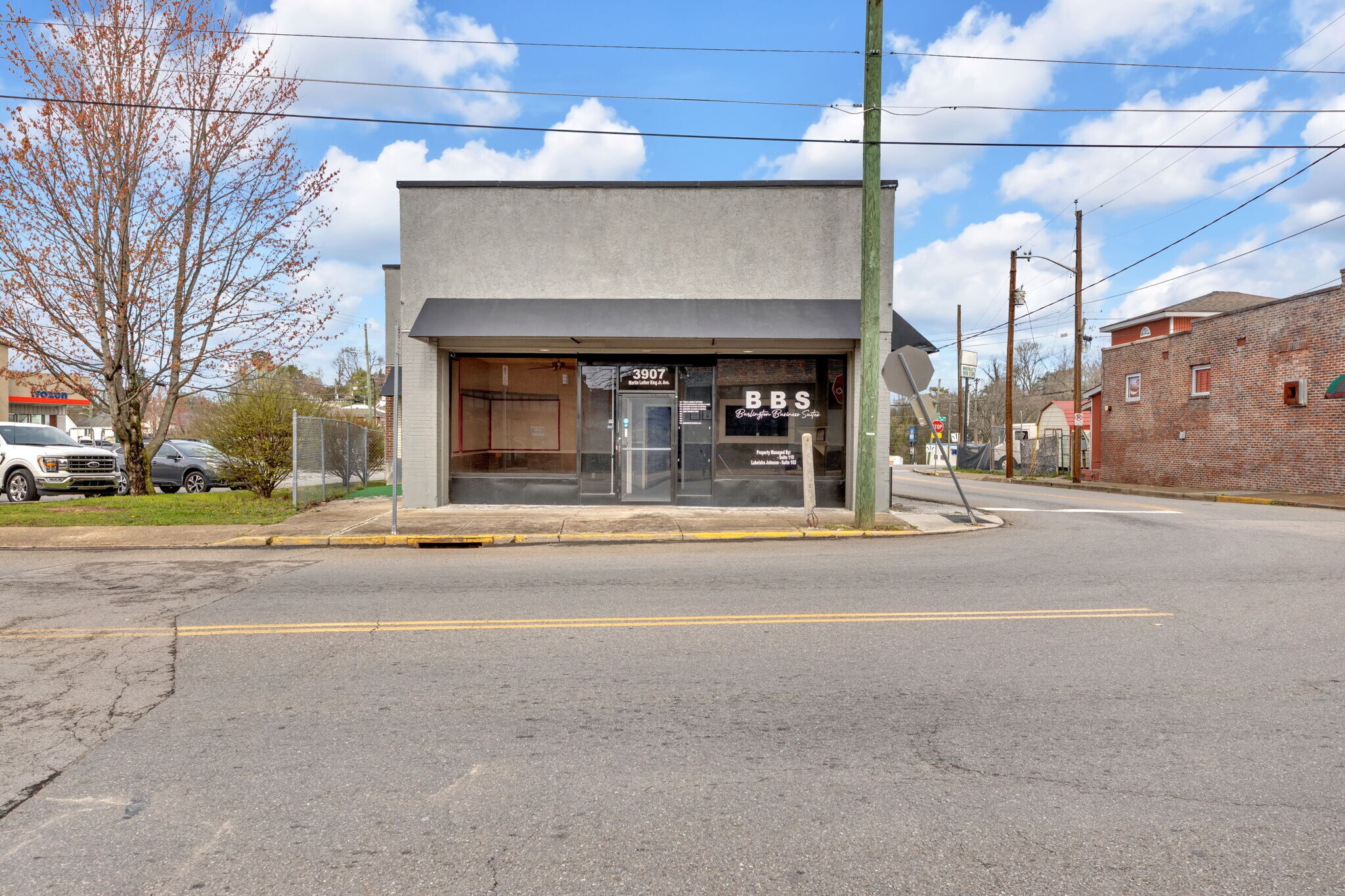 3907 Martin Luther King Jr Ave, Knoxville, TN à louer Photo de l’immeuble– Image 1 sur 13