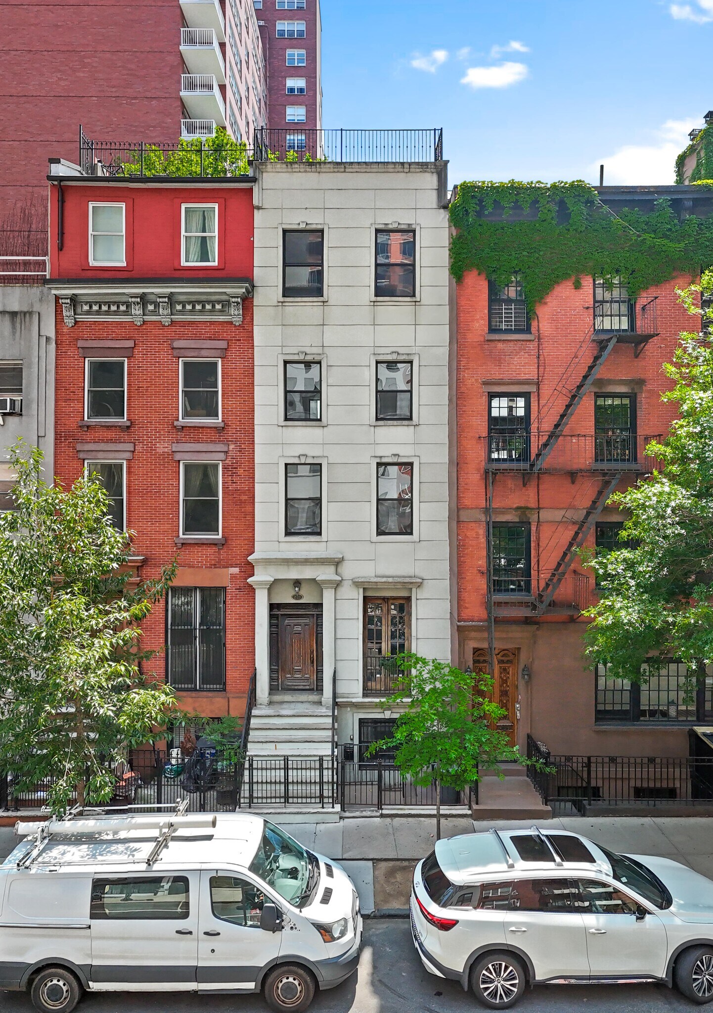 248 E 33rd St, New York, NY à vendre Photo de l’immeuble– Image 1 sur 16