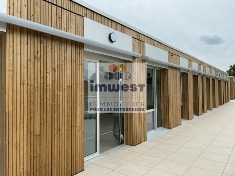 Bureau dans Rennes à vendre - Photo de l’immeuble – Image 3 sur 13