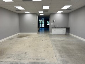 18070 S Tamiami Trl, Fort Myers, FL à louer Photo de l’immeuble– Image 1 sur 11