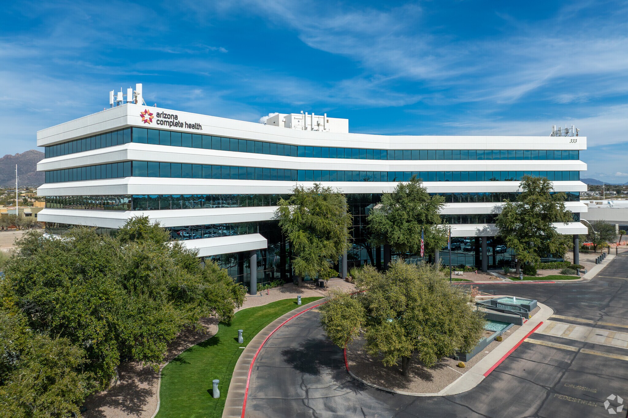 333 E Wetmore Rd, Tucson, AZ à louer Photo principale– Image 1 sur 7