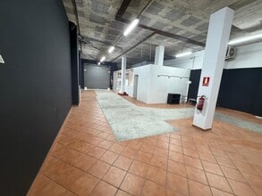 Local commercial dans Sant Boi de Llobregat, Barcelona à louer Photo intérieure– Image 1 sur 8