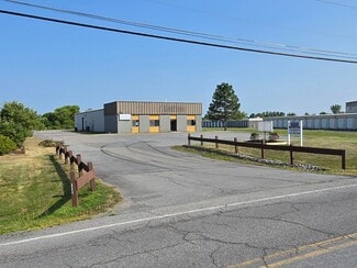 Plus de détails pour 22672 Murrock Cir, Watertown, NY - Local d'activités à louer