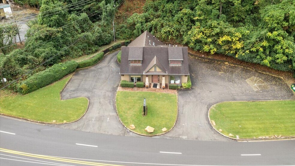 511 Brookwood Blvd, Birmingham, AL à vendre - Photo de l’immeuble – Image 3 sur 10