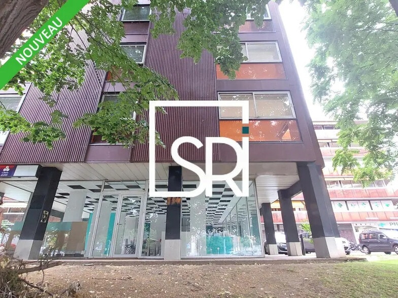 Bureau dans Clermont-Ferrand à louer - Photo de l’immeuble – Image 1 sur 10