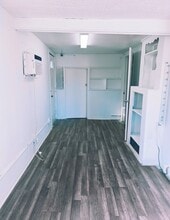 1032 Orange St, Redlands, CA à louer Photo intérieure– Image 2 sur 4