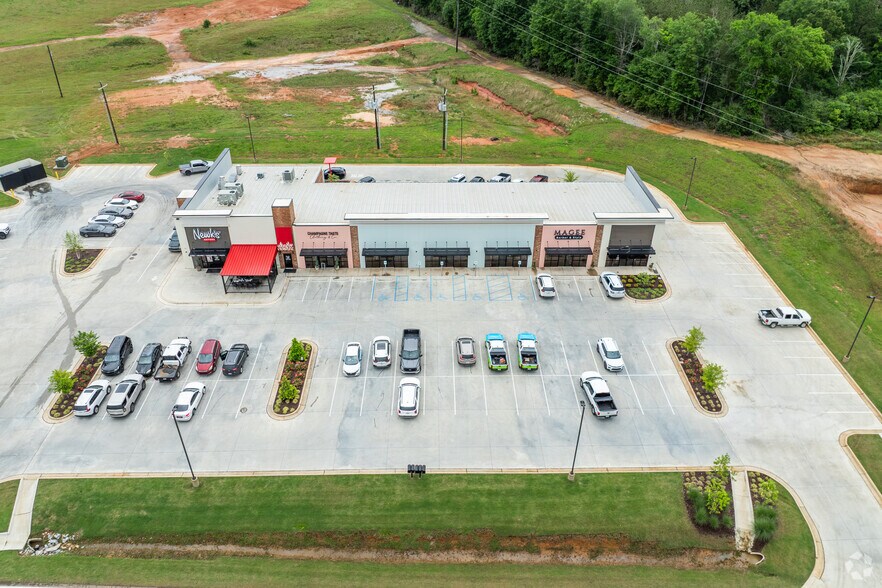 1740 Simpson Highway 49, Magee, MS à louer - Photo de l’immeuble – Image 3 sur 4