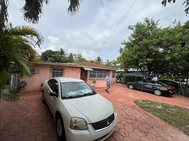 77 Northwest Blvd, Miami, FL à vendre - Photo de l’immeuble – Image 3 sur 15