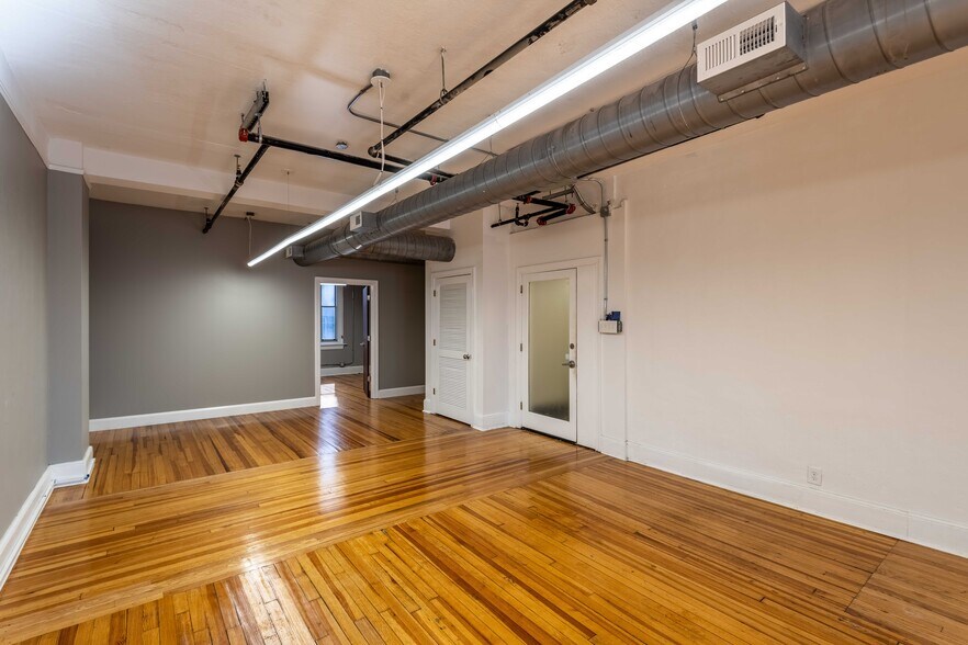 200 Fayetteville St, Raleigh, NC à louer - Photo de l’immeuble – Image 3 sur 13