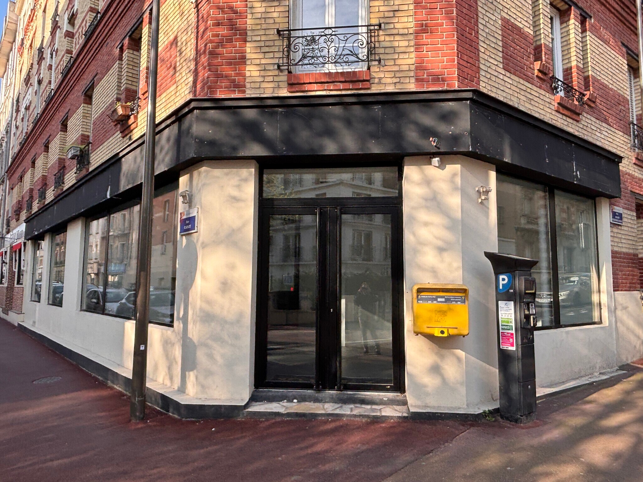 36 Rue Carnot, Suresnes à louer Photo principale– Image 1 sur 13