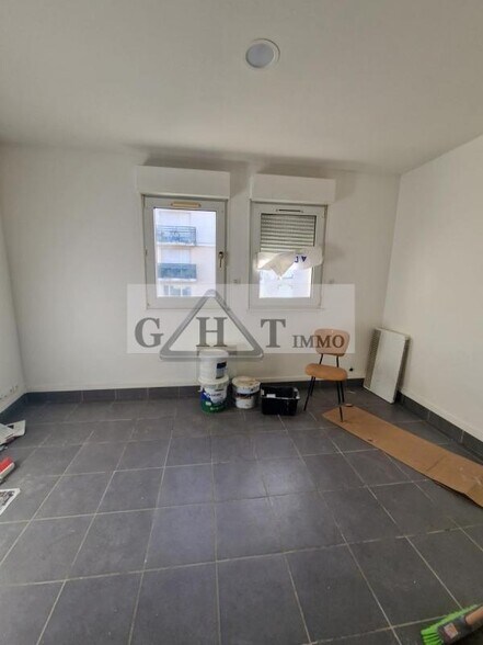 Local commercial dans Drancy à vendre - Photo intérieure – Image 2 sur 3