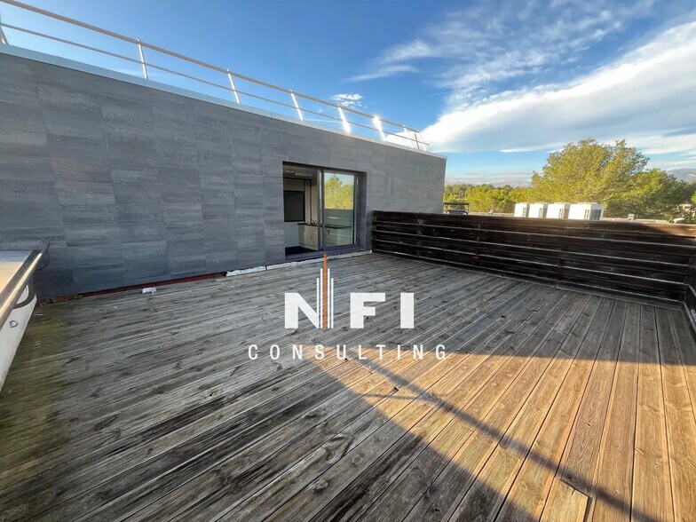 Bureau dans Valbonne à louer - Photo de l’immeuble – Image 1 sur 11