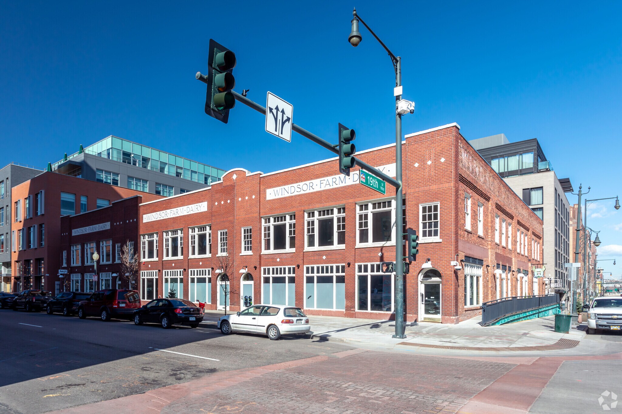 1855 Blake St, Denver, CO à louer Photo de l’immeuble– Image 1 sur 6