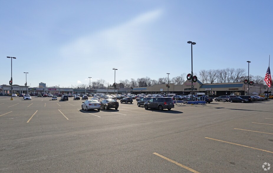 900 Central Ave, Albany, NY à louer - Photo principale – Image 2 sur 5