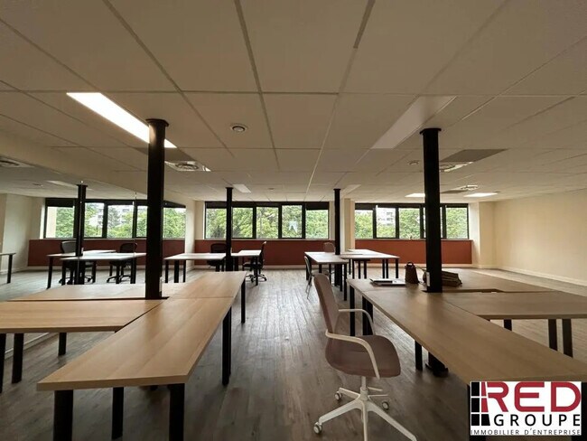 Plus de détails pour Bureau à vendre