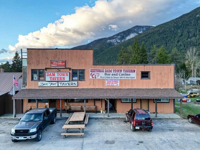 41 Hungry Horse Blvd, Hungry Horse, MT à vendre - Photo de l’immeuble – Image 2 sur 3