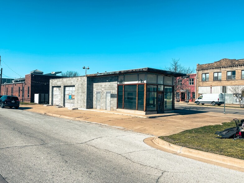 1421 N Main St, Fort Worth, TX à vendre - Photo de l’immeuble – Image 3 sur 6