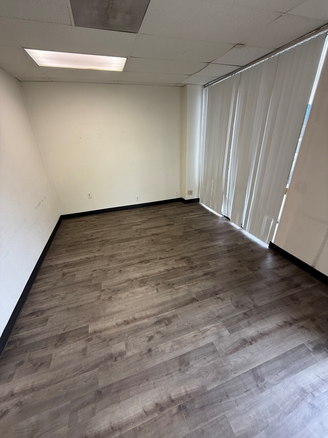 12430-12446 Brookhurst St, Garden Grove, CA à louer Photo intérieure– Image 1 sur 2