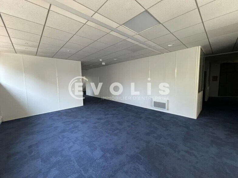 Bureau dans Lagny-sur-Marne à louer - Photo de l’immeuble – Image 1 sur 17