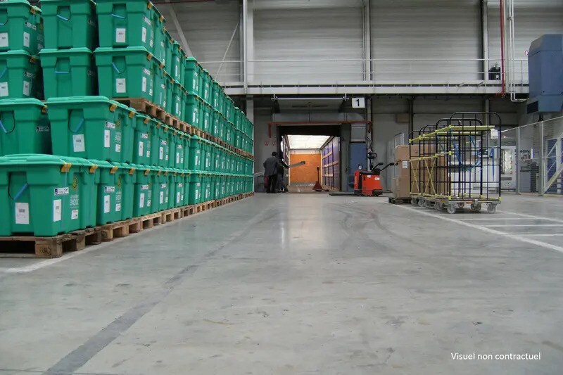 Local d’activités dans Nîmes à louer - Photo intérieure – Image 2 sur 4