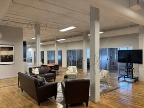 302 N Goodman St, Rochester, NY à louer Photo intérieure– Image 1 sur 6