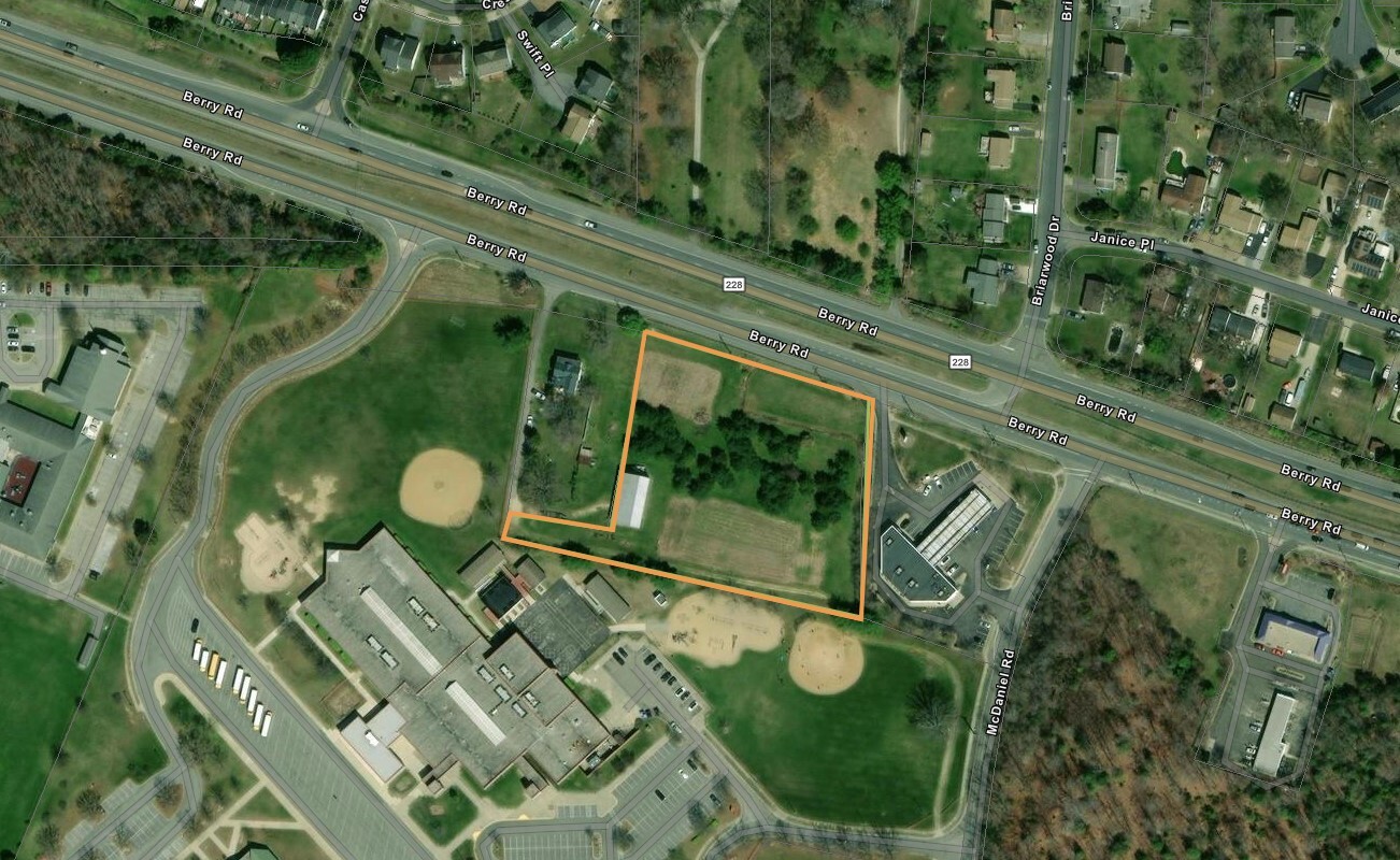 Berry Road, Waldorf, MD à vendre Photo principale– Image 1 sur 3