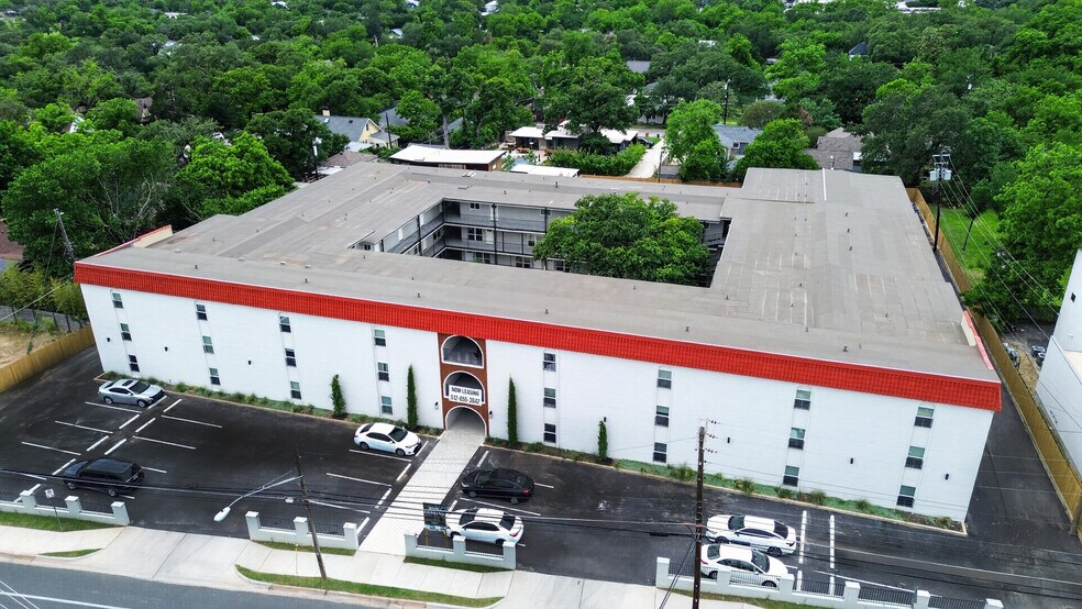 4210 Red River St, Austin, TX à vendre - Photo de l’immeuble – Image 2 sur 12