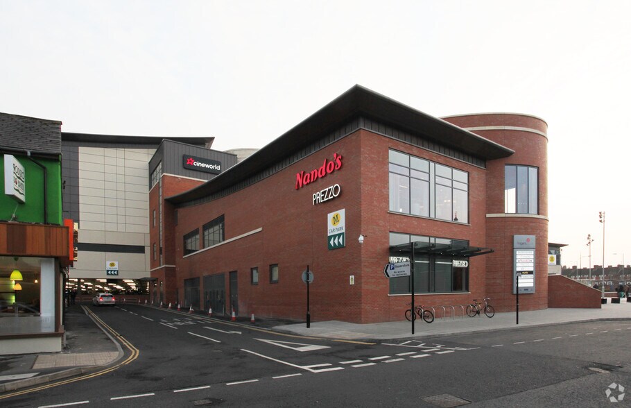 Regent Circ, Swindon à louer - Photo de l’immeuble – Image 2 sur 8