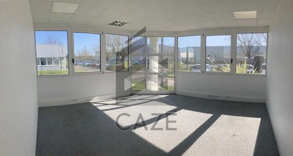 Bureau dans Mérignac à louer - Photo de l’immeuble – Image 1 sur 5