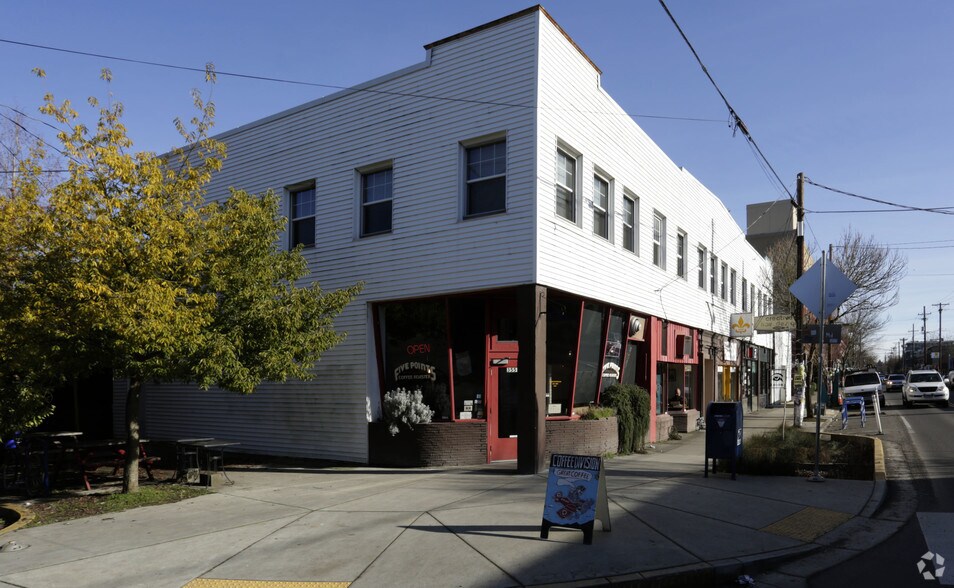 3551-3561 SE Division St, Portland, OR à louer - Photo de l’immeuble – Image 3 sur 11