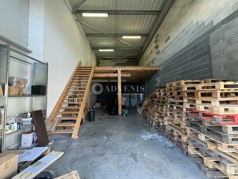 Industriel/Logistique dans Vendres à louer - Photo intérieure – Image 3 sur 5
