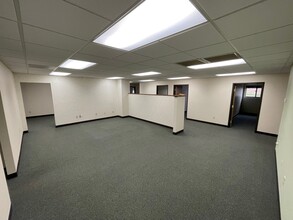440 E Poe Rd, Bowling Green, OH à louer Photo intérieure– Image 2 sur 5