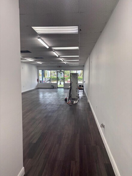 3255-3267 Davie Blvd, Fort Lauderdale, FL à louer - Photo de l’immeuble – Image 3 sur 10