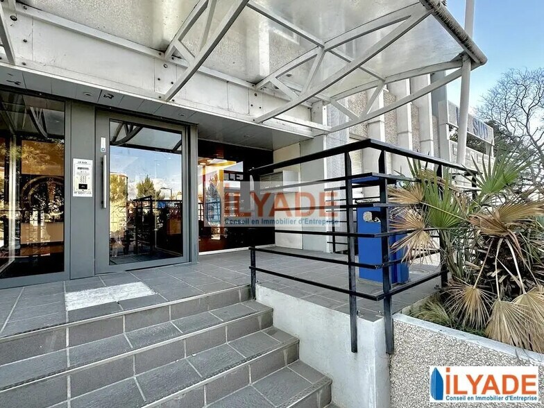 166 Avenue De Hambourg, Marseille à louer - Photo de l’immeuble – Image 1 sur 12