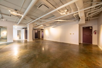 2929 1st Ave, Seattle, WA à louer Photo de l’immeuble– Image 2 sur 4