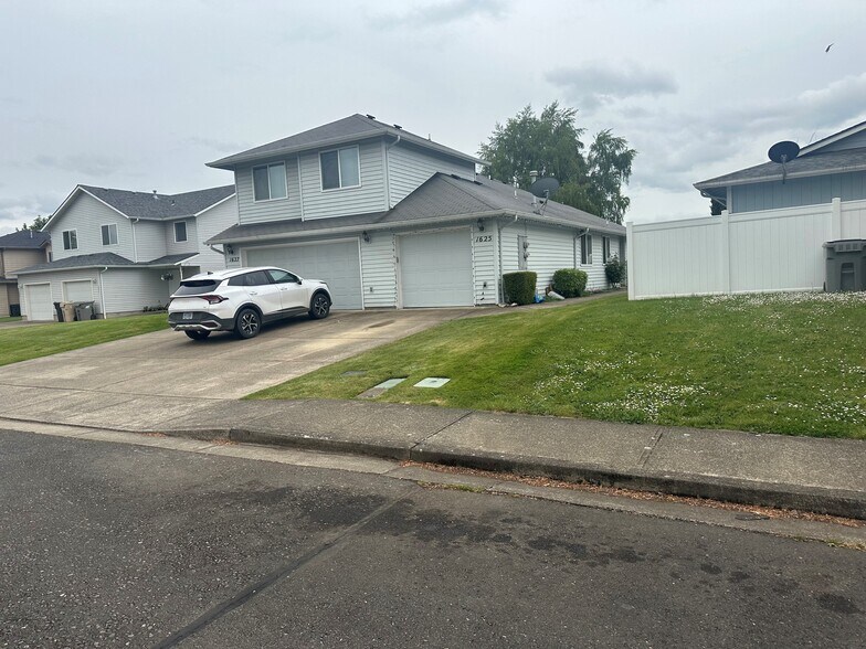 1625 SE Cortland Ave, Dallas, OR à vendre - Photo de l’immeuble – Image 3 sur 8