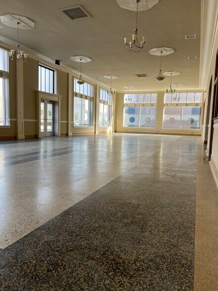 223 Commerce St, Kingsport, TN à vendre - Photo de l’immeuble – Image 2 sur 4